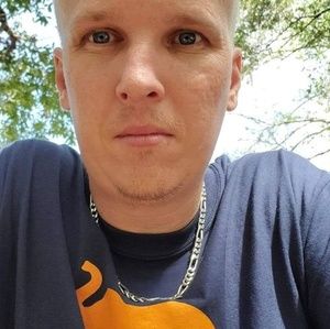 Meet your Posher, Ethan